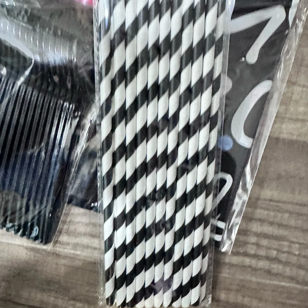 Friends TV Show Party Supplies Set - Black and White 20 guest